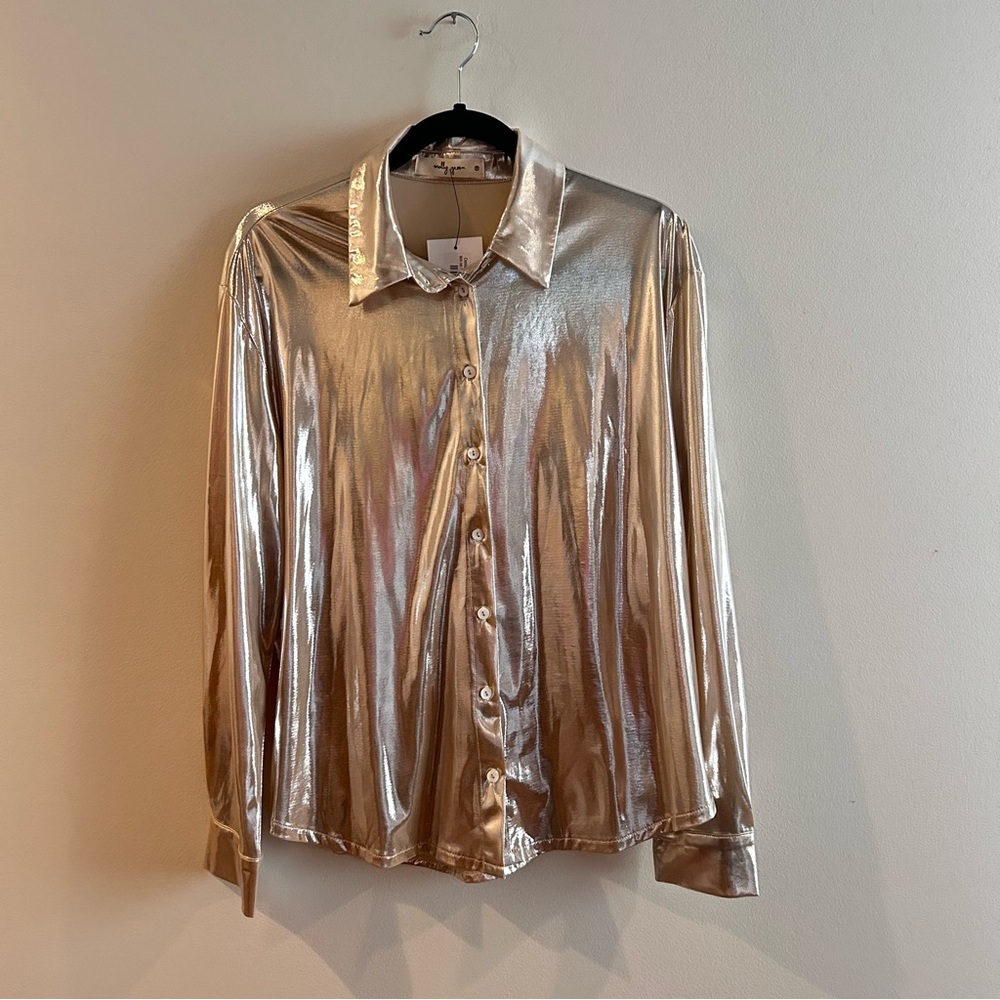 Molly Green Delilah Shiny Button Up in Champagne, size M, NWT